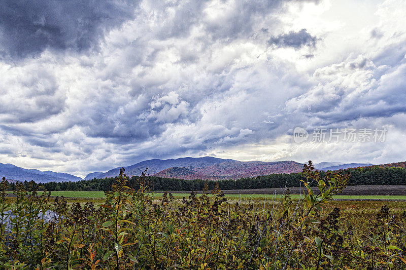 阿迪朗达克山区农村农业和Cloudscape