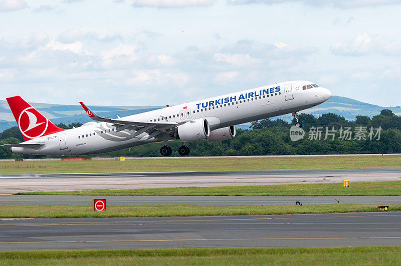 土耳其航空公司的空客A321从曼彻斯特机场起飞