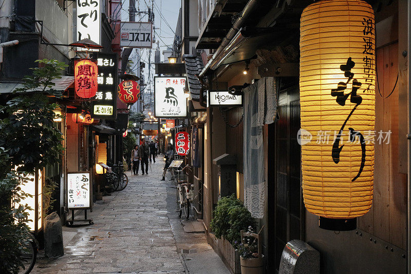 日本，大阪府，大阪，中央区，堀原寺横町夜景