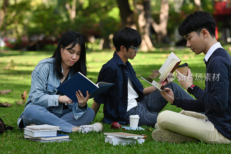 亚洲大学生小组复习课程，学习小组和户外学习概念
