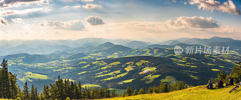 格拉茨肖克尔山的景色。格拉茨的旅游景点