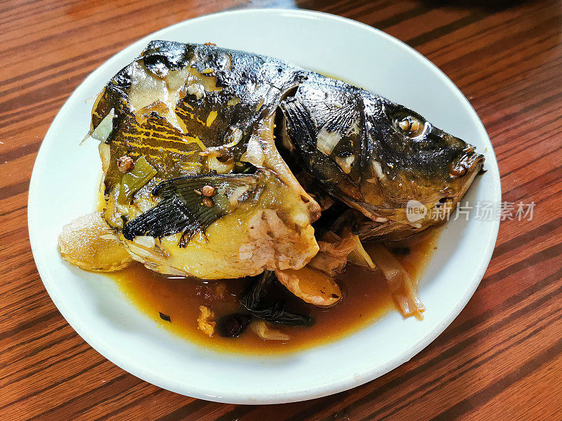 中国美食——红烧猪头鱼