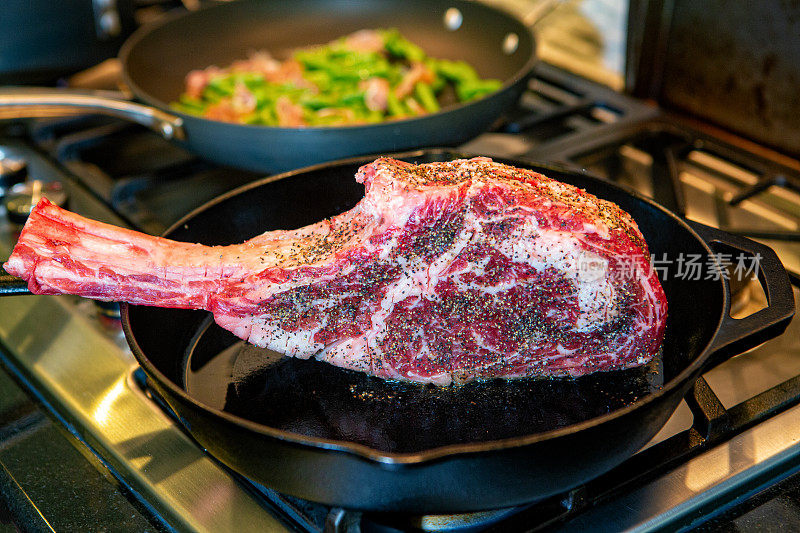 用平底锅煮里脊肉