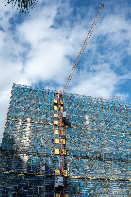 在建建筑物用升降机