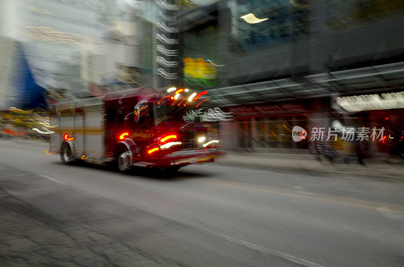 多伦多消防车的动态模糊