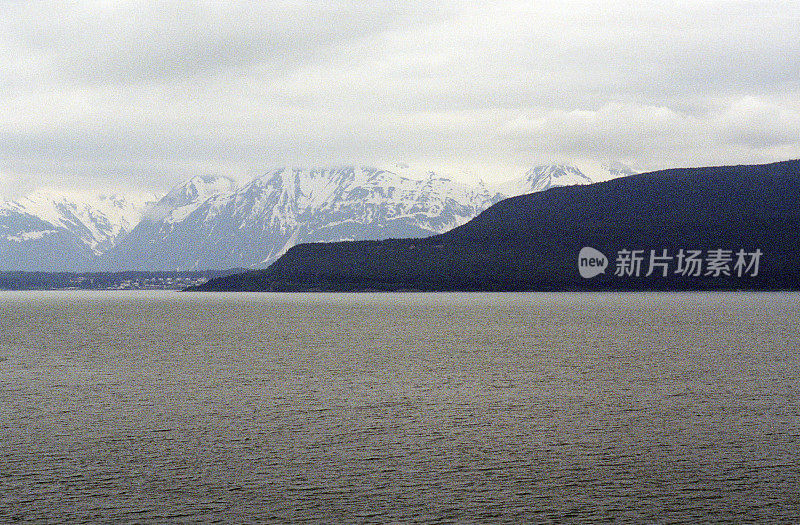 一位阿拉斯加Coastline