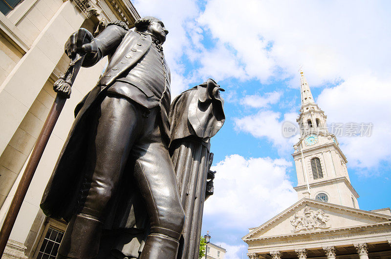 英国伦敦特拉法加广场上的乔治·华盛顿雕像