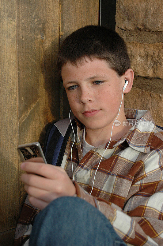 带着MP3的男孩
