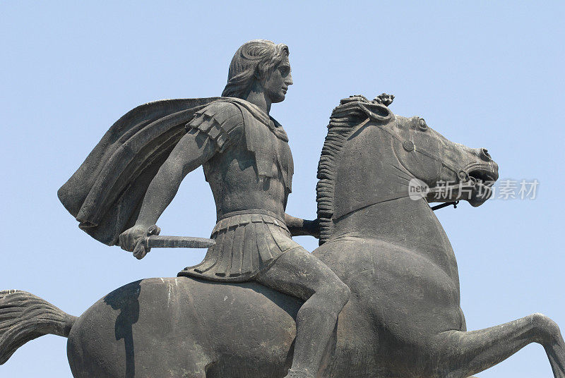 亚历山大大帝骑着比塞弗勒斯