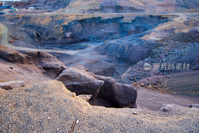 富埃特文图拉坎塔达-科拉雷霍火山口火山地面的老采石场