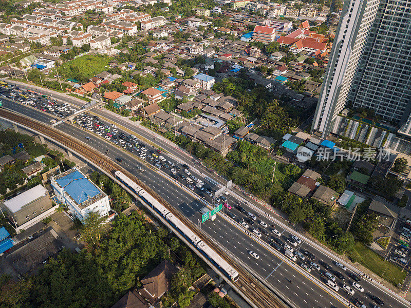 泰国曼谷高速公路交通堵塞
