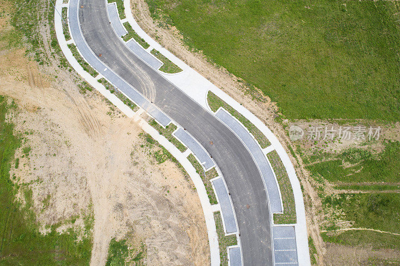 新建道路及停车场鸟瞰图