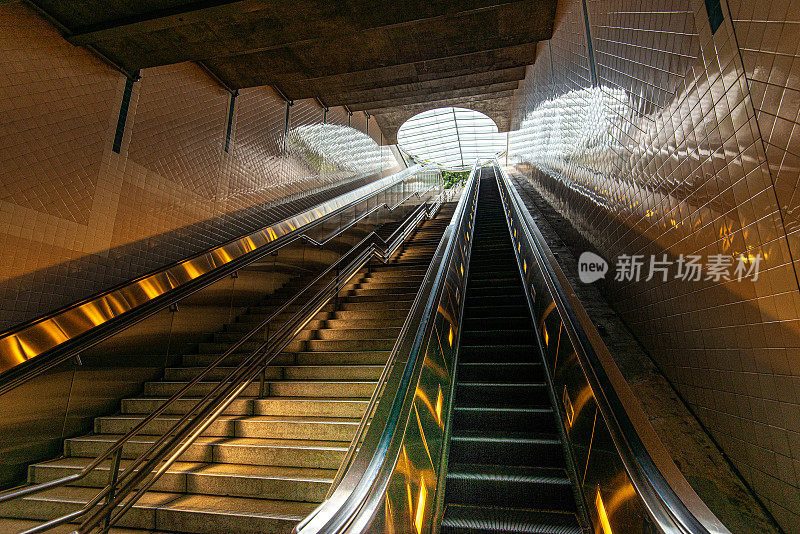 洛杉矶地铁站楼梯