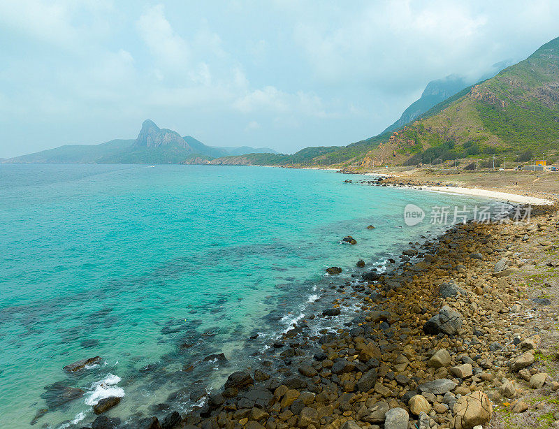 孔岛的Nhat海滩，是巴里亚头省孔岛最美丽的风景之一