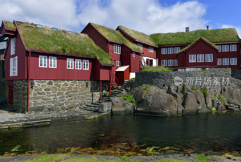 廷加内斯半岛-旧法罗议会，当代地方自治政府所在地-草皮屋顶，Tórshavn，法罗群岛