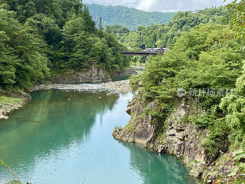 日本-白川乡-河溪村