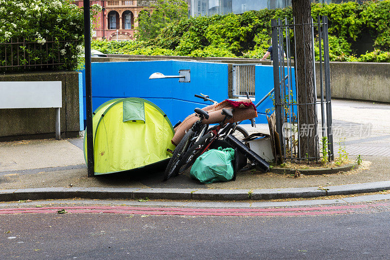 英国伦敦市中心的无家可归者帐篷