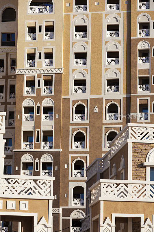 迪拜的阿拉伯公寓建筑工地