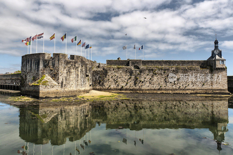 Concarneau(布列塔尼)-退潮的古老村庄