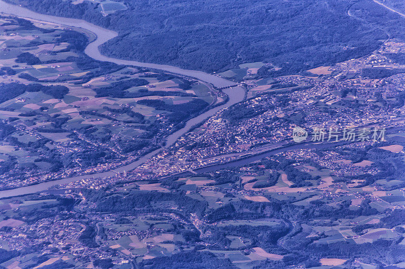 在德国慕尼黑多瑙河和inn河之间的帕绍城市鸟瞰图