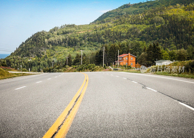 魁北克加斯皮西地区的加拿大公路