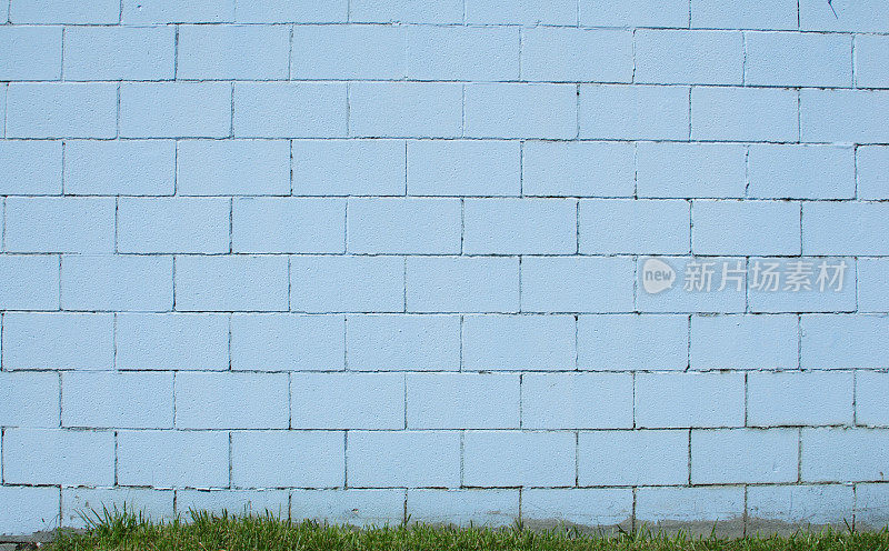 煤渣砖墙背景，画在蓝色