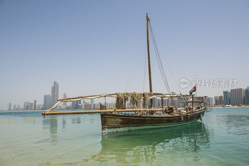 阿拉伯联合酋长国阿布扎比的传统阿拉伯单桅帆船