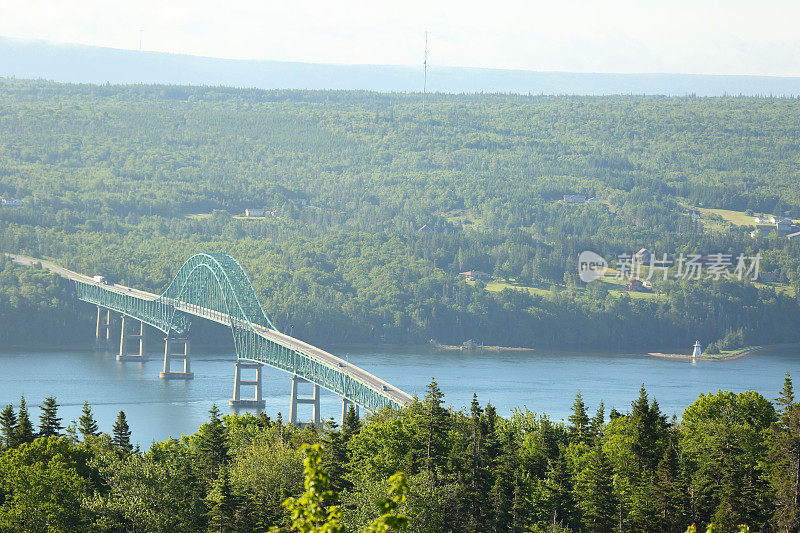 加拿大新斯科舍省布雷顿角海豹岛桥的风景