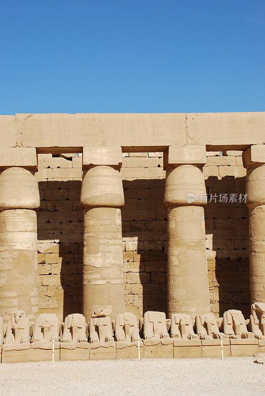 埃及卢克索卡纳克神庙立柱