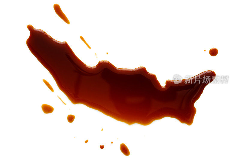 溢出的酱油从上面分离到白色。