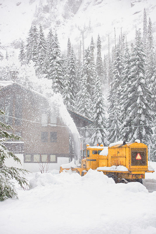 山除雪机