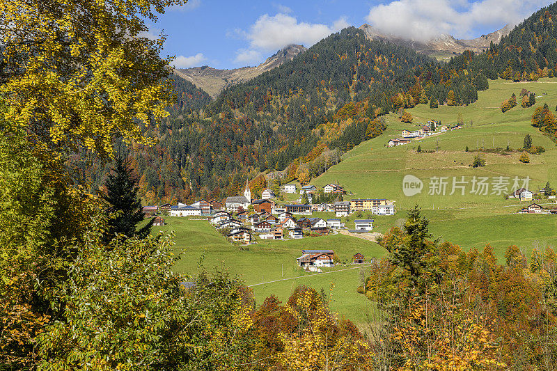 小山村