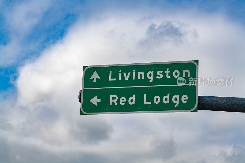 怀俄明州小镇的高速公路标志