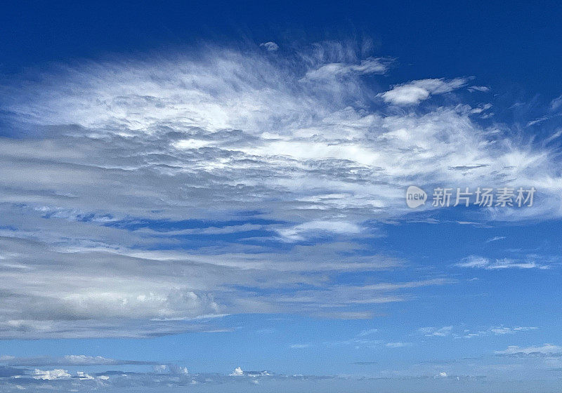 戏剧性的天空