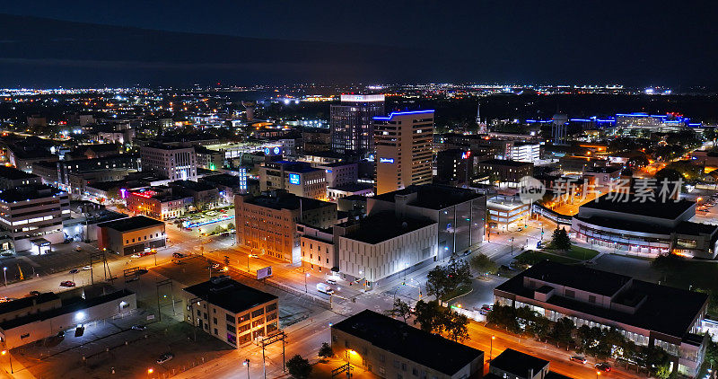 北达科他州法戈城市夜景航拍