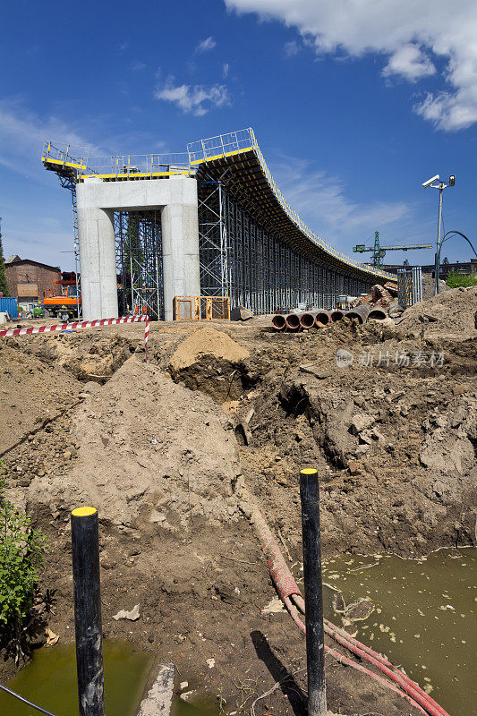 在建公路桥