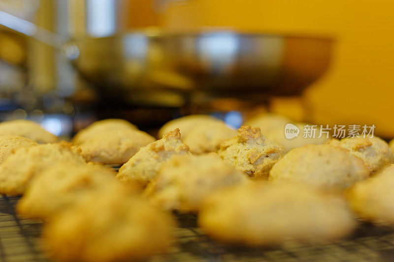 饼干冷却