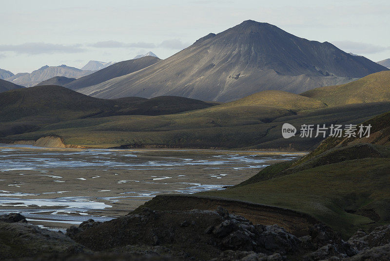 Landmannalaugar附近的火山(冰岛)