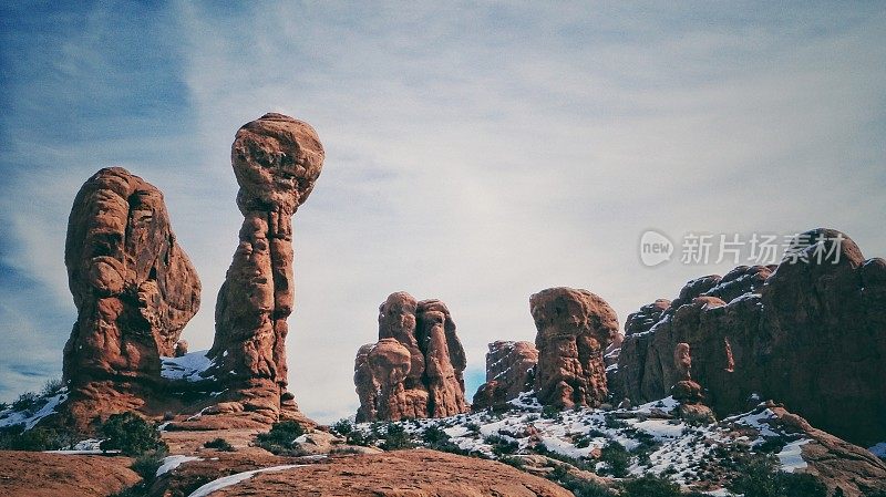 岩石尖塔hoodoo形成，拱门国家公园，犹他州