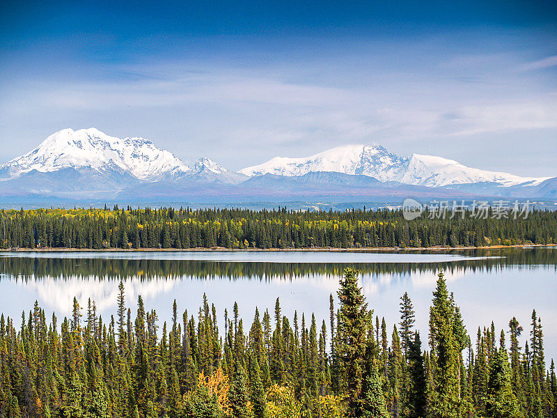 阿拉斯加的雪山
