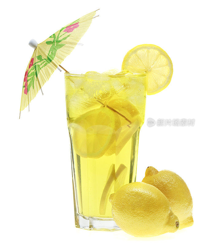 黄色的柠檬水