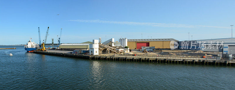 工业普尔码头