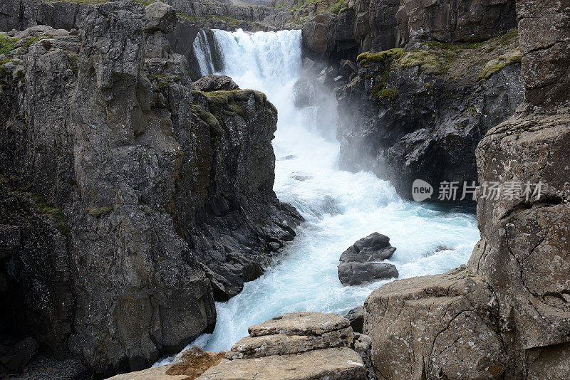 冰岛福斯河的福斯