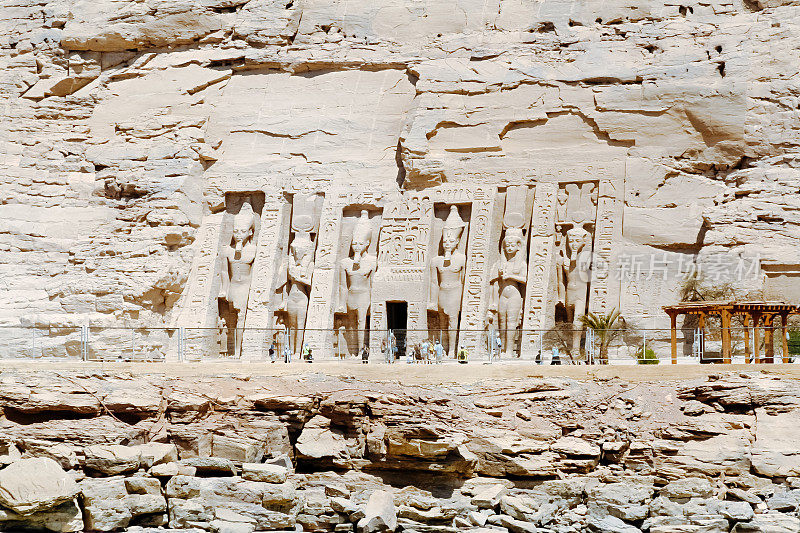 埃及拉美西斯二世阿布辛贝神庙