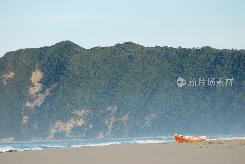 孤独的海滩游船花园路线场景