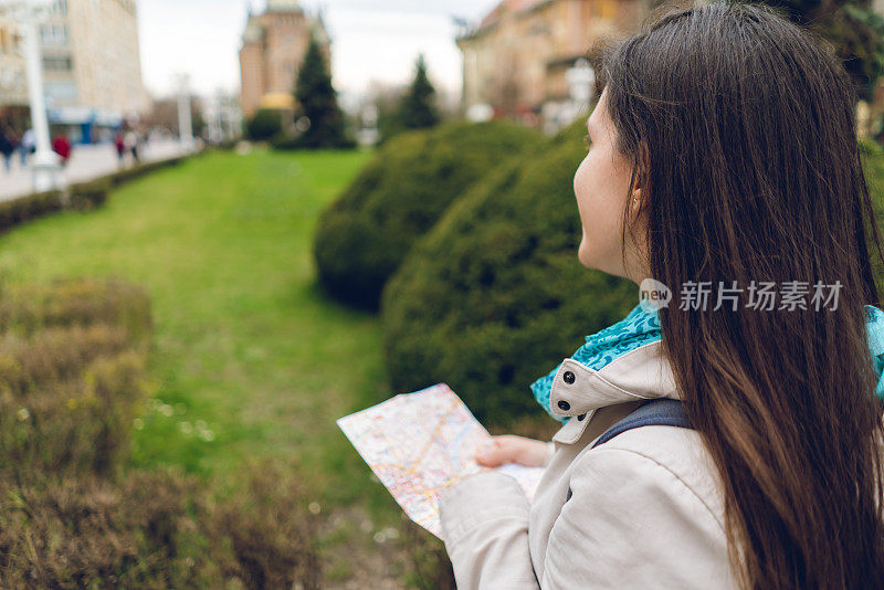 女人探索蒂米什瓦拉