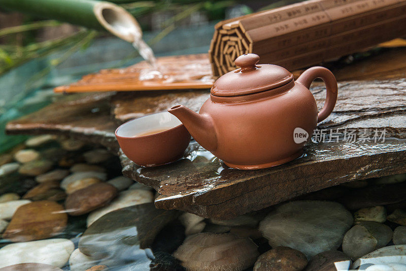 茶壶和竹简