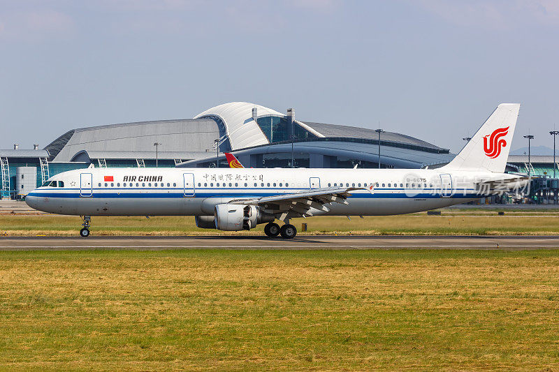 中国国际航空公司空客A321飞机在中国广州白云机场