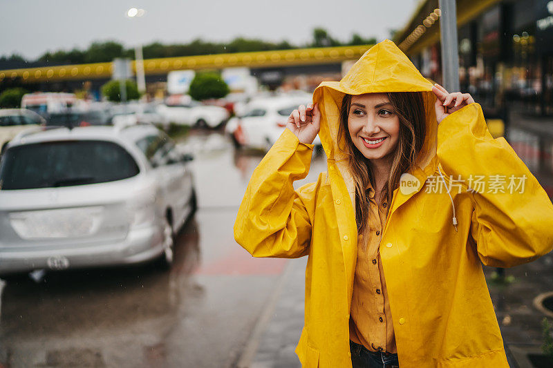 喜欢雨季