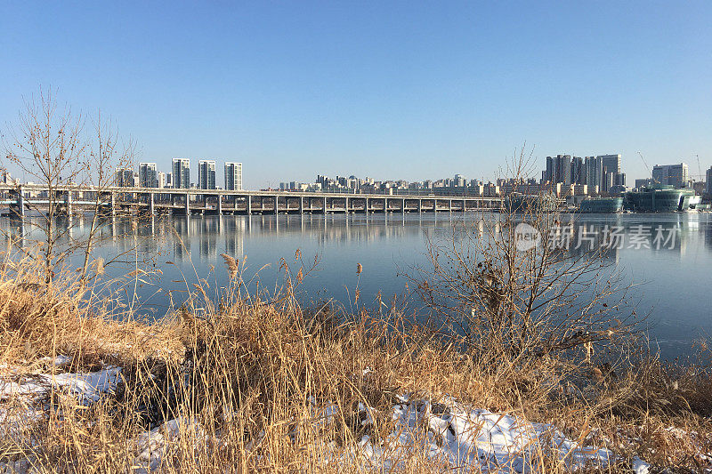 汉城冬季的汉江